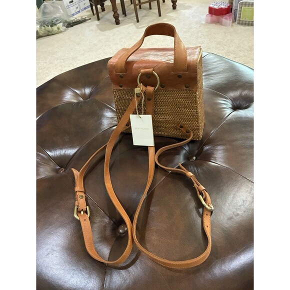 BEACHGOLD RATTAN BACKPACK PURSE BAG NWT STYLE AR24N NWT - Picture 2 of 5